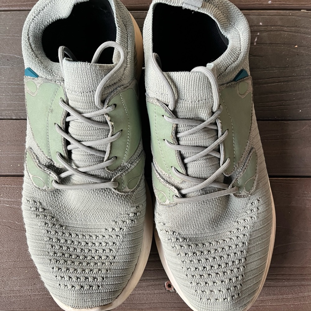 Vessi Men’s Sneakers 10.5 Waterproof